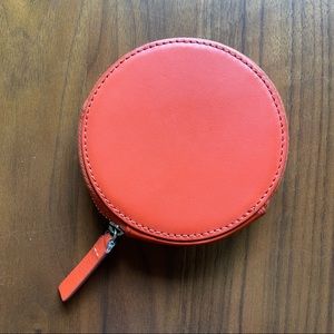 BAGGU Round Wallet